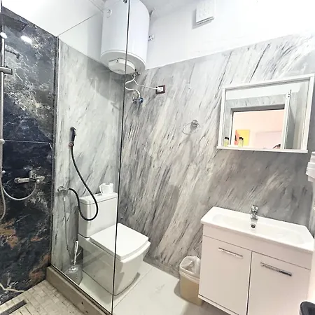 Square Hotel 3*