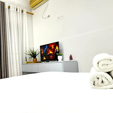 Square Hotel