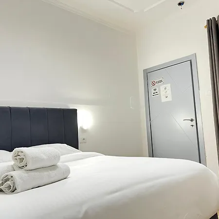 Hotel Square Tirana