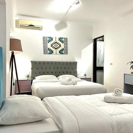 Square Otel 3*